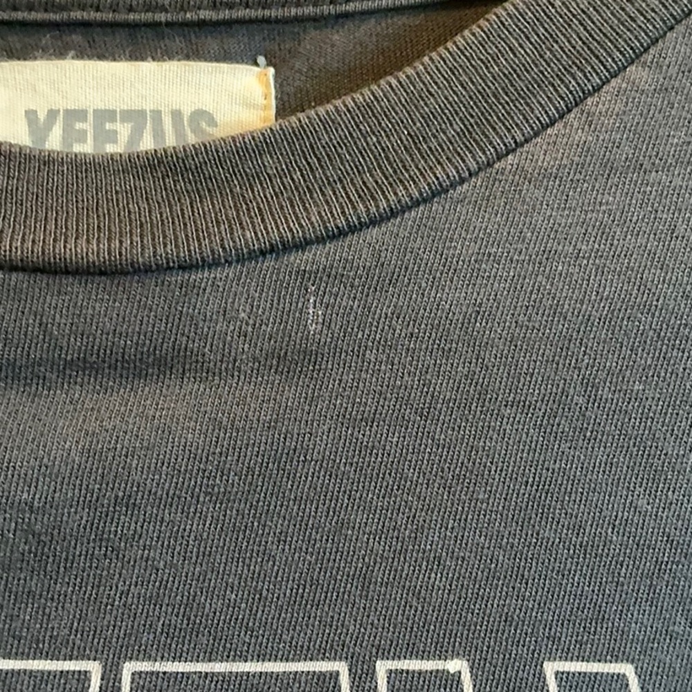 Yeezy Black Graphic Tee with Skull Headdress Print vtg - Picture 3 of 10